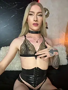 Snapshot of Alana_Stone chatting on June 7, 2026, 7:17 pm Alana Stone online show from June 7, 2026, 7:17 pm