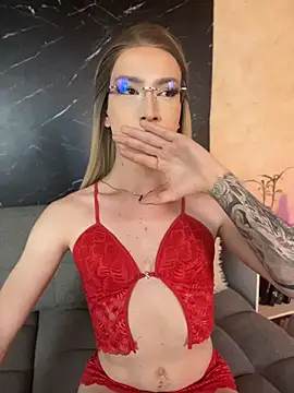 Alana Stone online show from July 24, 2026, 9:46 pm