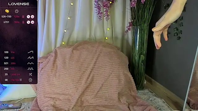 Snapshot of Ruby_blossom_ chatting on January 11, 2026, 9:09 pm Ruby blossom online show from January 11, 2026, 9:09 pm