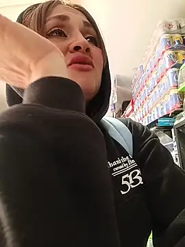 Alejandra N online show from March 27, 2026, 4:40 pm