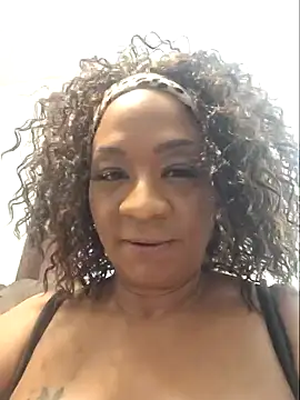 Snapshot of Big_Booty_Bonnie chatting on March 4, 2026, 4:24 pm Big Booty Bonnie online show from March 4, 2026, 4:24 pm