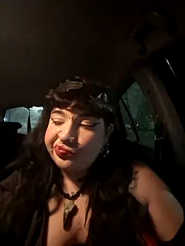 Snapshot of RoseNubble chatting on May 7, 2026, 9:42 pm RoseNubble online show from May 7, 2026, 9:42 pm