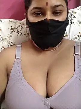 pinkisaha75 online show from April 3, 2026, 1:25 am