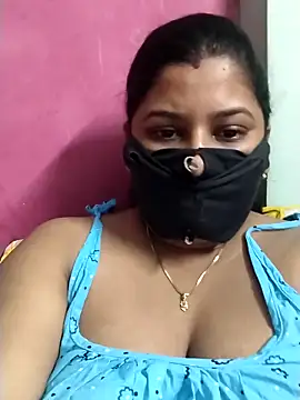 pinkisaha75 online show from June 10, 2026, 2:38 pm