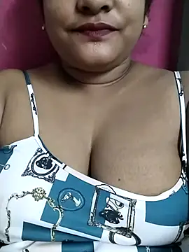 pinkisaha75 online show from June 29, 2026, 10:48 am