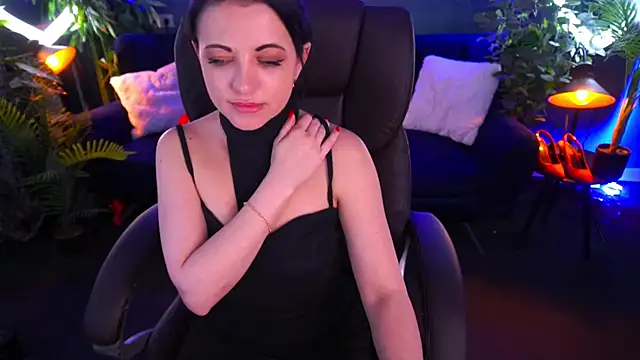 Dafni Monn online show from March 11, 2025, 9:34 am