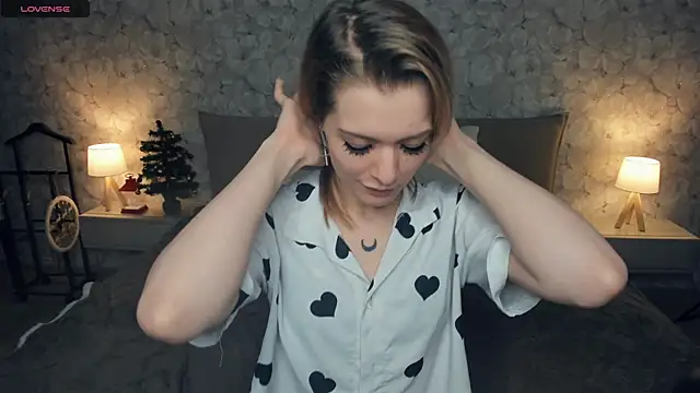 Snapshot of ReganShroff chatting on January 15, 2026, 7:24 am ReganShroff online show from January 15, 2026, 7:24 am