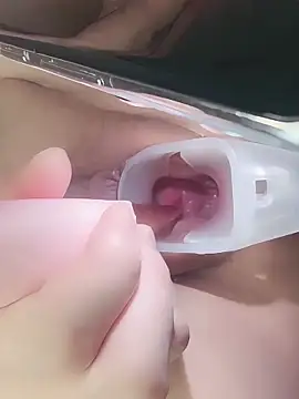 Snapshot of running_55 chatting on February 15, 2026, 7:51 am running 55 online show from February 15, 2026, 7:51 am