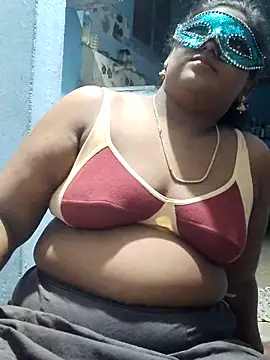 divyasree1431 online show from February 24, 2026, 5:22 pm