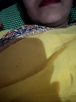 Snapshot of Nilam_cute chatting on March 2, 2026, 12:45 pm Nilam cute online show from March 2, 2026, 12:45 pm