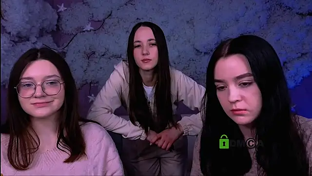 monica xcx online show from May 10, 2026, 7:19 pm