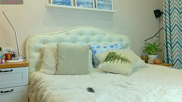 LadySweetWife online show from February 15, 2026, 2:19 am