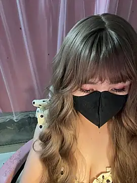 -Violet-t online show from February 25, 2026, 1:21 pm