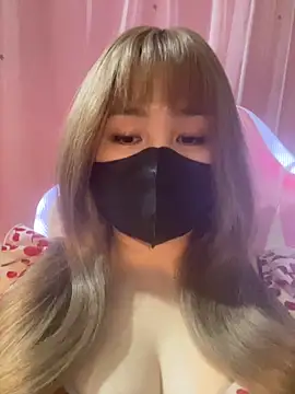 -Violet-t online show from April 2, 2026, 4:04 pm