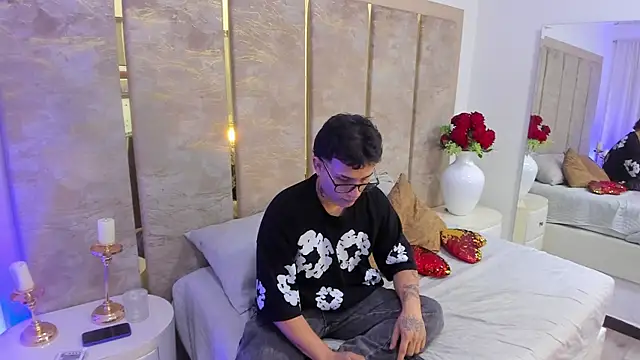 Snapshot of SamuParker chatting on January 9, 2026, 6:27 am SamuParker online show from January 9, 2026, 6:27 am