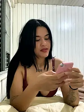 aslhey sandova online show from April 4, 2026, 1:15 am