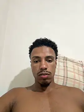 LorenzoBlack27 online show from April 15, 2026, 1:12 am