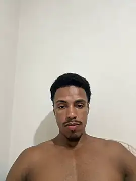 LorenzoBlack27 online show from April 18, 2026, 9:48 pm