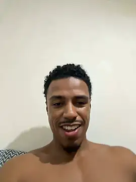 LorenzoBlack27 online show from May 13, 2026, 10:49 pm