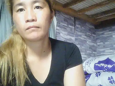 Snapshot of lovelyxxx88 chatting on January 15, 2026, 7:35 am lovelyxxx88 online show from January 15, 2026, 7:35 am