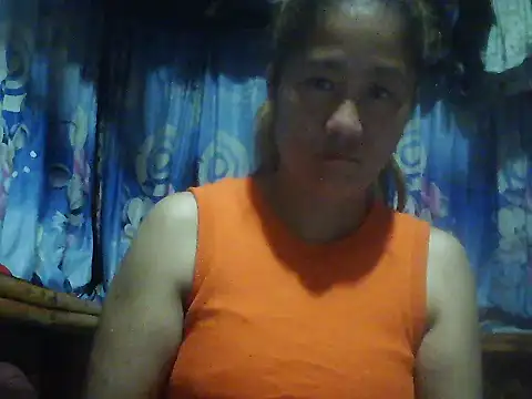 lovelyxxx88 online show from February 13, 2026, 7:43 pm