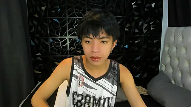 davincihugecock online show from March 25, 2026, 5:19 pm