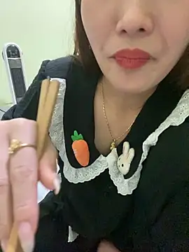 Angela loveee online show from January 15, 2026, 5:05 pm