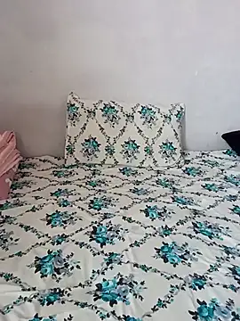 eddy girl online show from April 21, 2026, 6:52 am