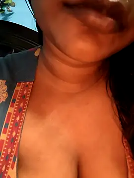 Snapshot of Desi_Nil_pori chatting on July 3, 2026, 4:57 pm Desi Nil pori online show from July 3, 2026, 4:57 pm