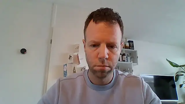 Vector1982 online show from January 8, 2026, 10:39 am