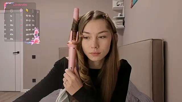 LindyUnderkoffler online show from February 22, 2026, 1:09 pm