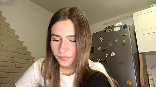 ElsieKuhlmann online show from February 24, 2026, 4:10 am