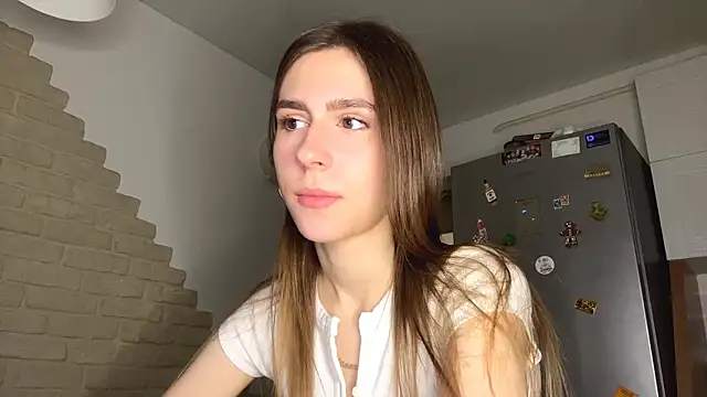 ElsieKuhlmann online show from March 16, 2026, 3:12 am