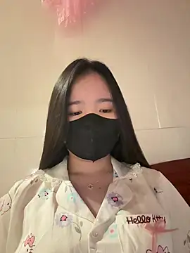 Gwen879 online show from March 27, 2026, 12:16 am