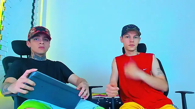 Snapshot of Thomas-Wil chatting on February 20, 2026, 5:35 pm Thomas-Wil online show from February 20, 2026, 5:35 pm