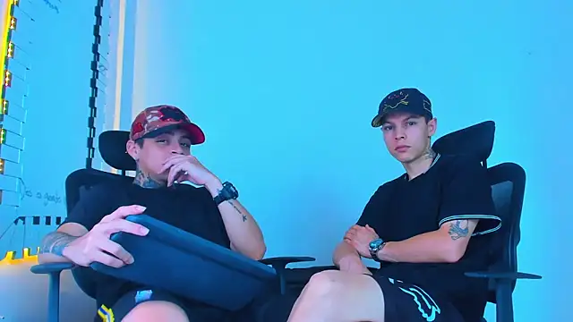 Snapshot of Thomas-Wil chatting on February 25, 2026, 3:43 pm Thomas-Wil online show from February 25, 2026, 3:43 pm