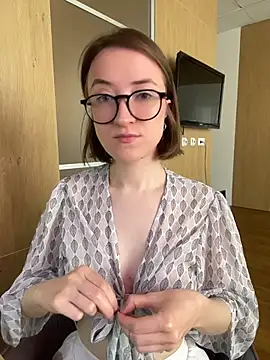 Snapshot of Persephone_Kore chatting on April 24, 2026, 12:07 pm Persephone Kore online show from April 24, 2026, 12:07 pm
