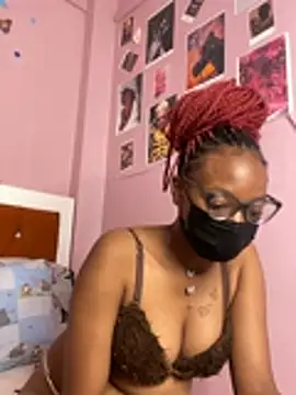 Snapshot of thakhiii3 chatting on March 10, 2026, 6:24 pm thakhiii3 online show from March 10, 2026, 6:24 pm