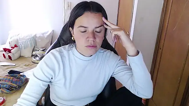 Shanel Lozano online show from February 3, 2026, 7:30 pm