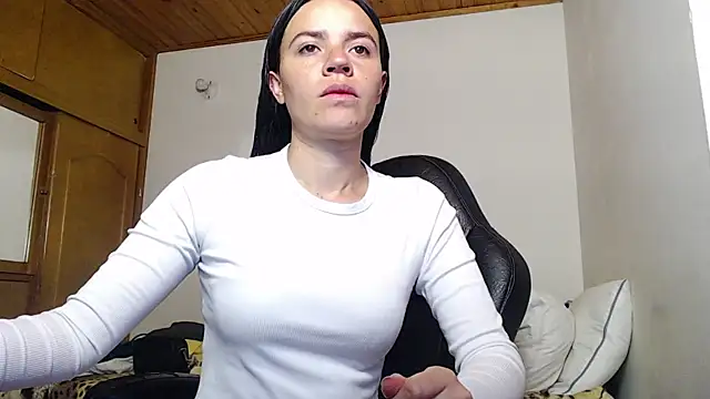 Shanel Lozano online show from March 29, 2026, 3:45 pm