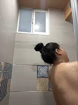 Veronica Wins  online show from February 10, 2026, 7:51 pm