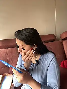 Veronica Wins  online show from February 18, 2026, 7:10 pm