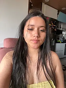 Veronica Wins  online show from March 16, 2026, 7:07 pm