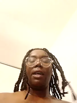 Kokohayes online show from March 1, 2026, 5:20 am