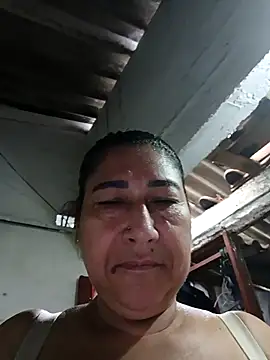 PatriciaGrajales online show from April 9, 2026, 1:38 pm