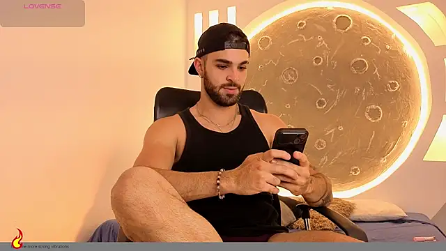 Snapshot of Apolo_lux1 chatting on July 8, 2026, 12:37 am Apolo lux1 online show from July 8, 2026, 12:37 am