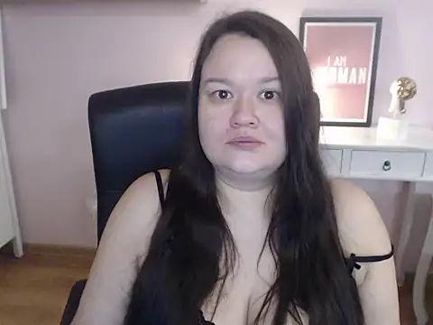 Snapshot of HollyDanceSoul chatting on March 3, 2026, 7:36 am HollyDanceSoul online show from March 3, 2026, 7:36 am