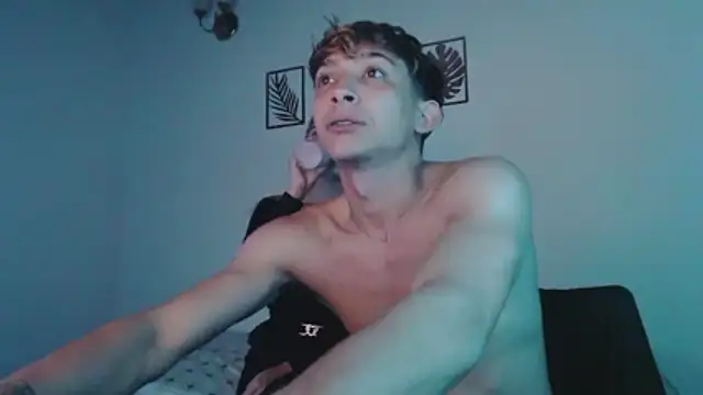 YoungKing SweetBunny online show from January 9, 2026, 3:31 am