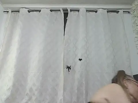 ZAMY1 online show from March 23, 2026, 4:05 am