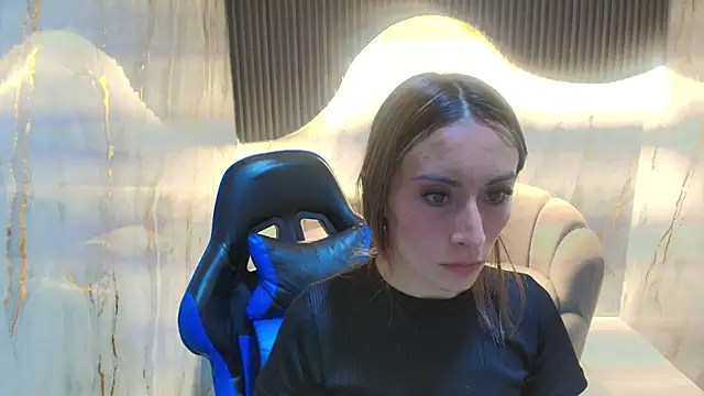 Snapshot of katalina_r_ chatting on February 8, 2026, 3:10 am katalina r online show from February 8, 2026, 3:10 am